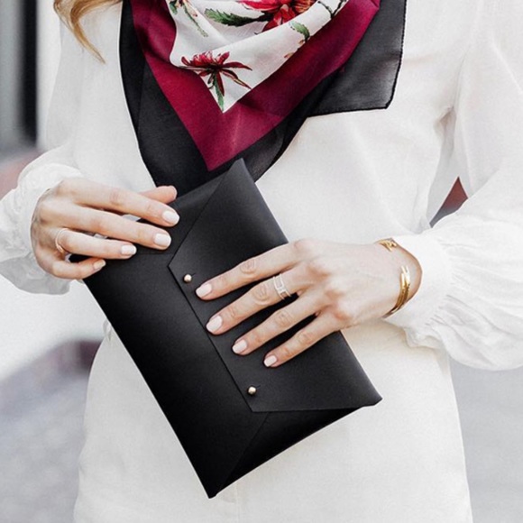 TRIBE ALIVE Black Leather Clutch - Picture 1 of 8